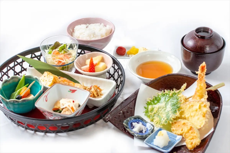 昼の籠膳「華」