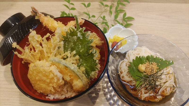 天丼とぶっかけ素麺のセット